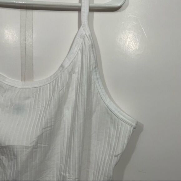 NWOT Old Navy Plus Size Cropped Ribbed Tank Top - Picture 4 of 5